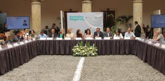 Quieren regular uso de teléfonos y tabletas para adolescentes en escuelas