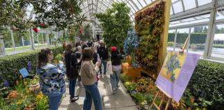 Lirios, rosas y girasoles de Van Gogh llenan de color el Jardín Botánico de Nueva York