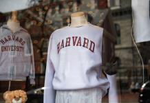 Universidad de Harvard ya no podrá inscribir a estudiantes extranjeros por orden de Trump