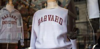 Universidad de Harvard ya no podrá inscribir a estudiantes extranjeros por orden de Trump