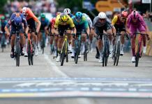 Del Toro refuerza su maglia rosa del Giro, Kooij gana al esprint
