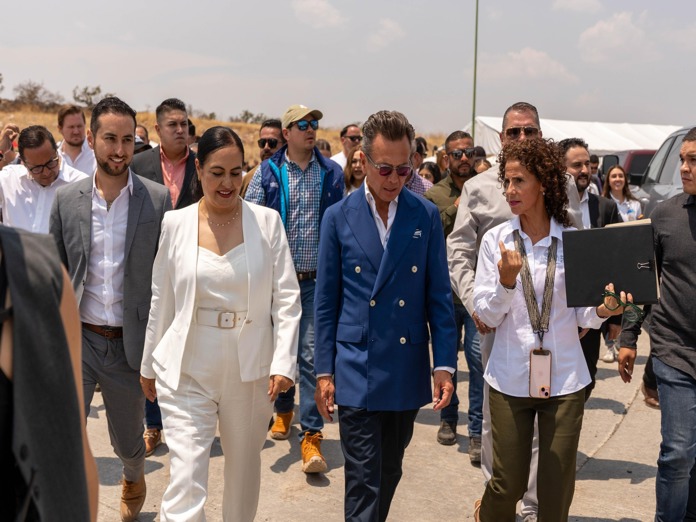 60 mdp para nuevo hospital en Encarnación de Díaz; Gobernador pone primera piedra y dice estará listo en un año. 60 mdp para nuevo hospital en Encarnación de Díaz; Gobernador pone primera piedra y dice estará listo en un año.