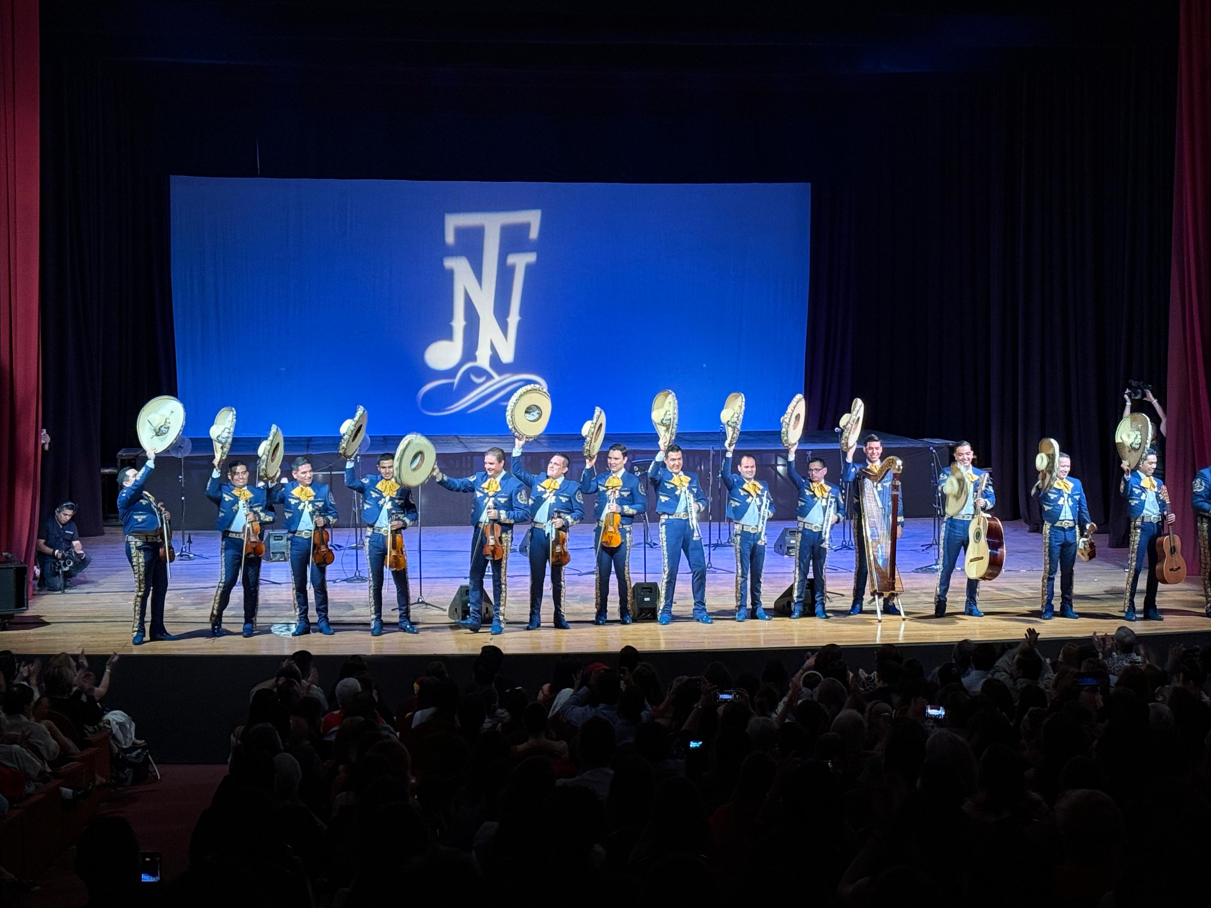 El Teatro Degollado se llena de orgullo y música con el 60 por aniversario del Mariachi Nuevo Tecalitlán El Teatro Degollado se llena de orgullo y música con el 60 por aniversario del Mariachi Nuevo Tecalitlán