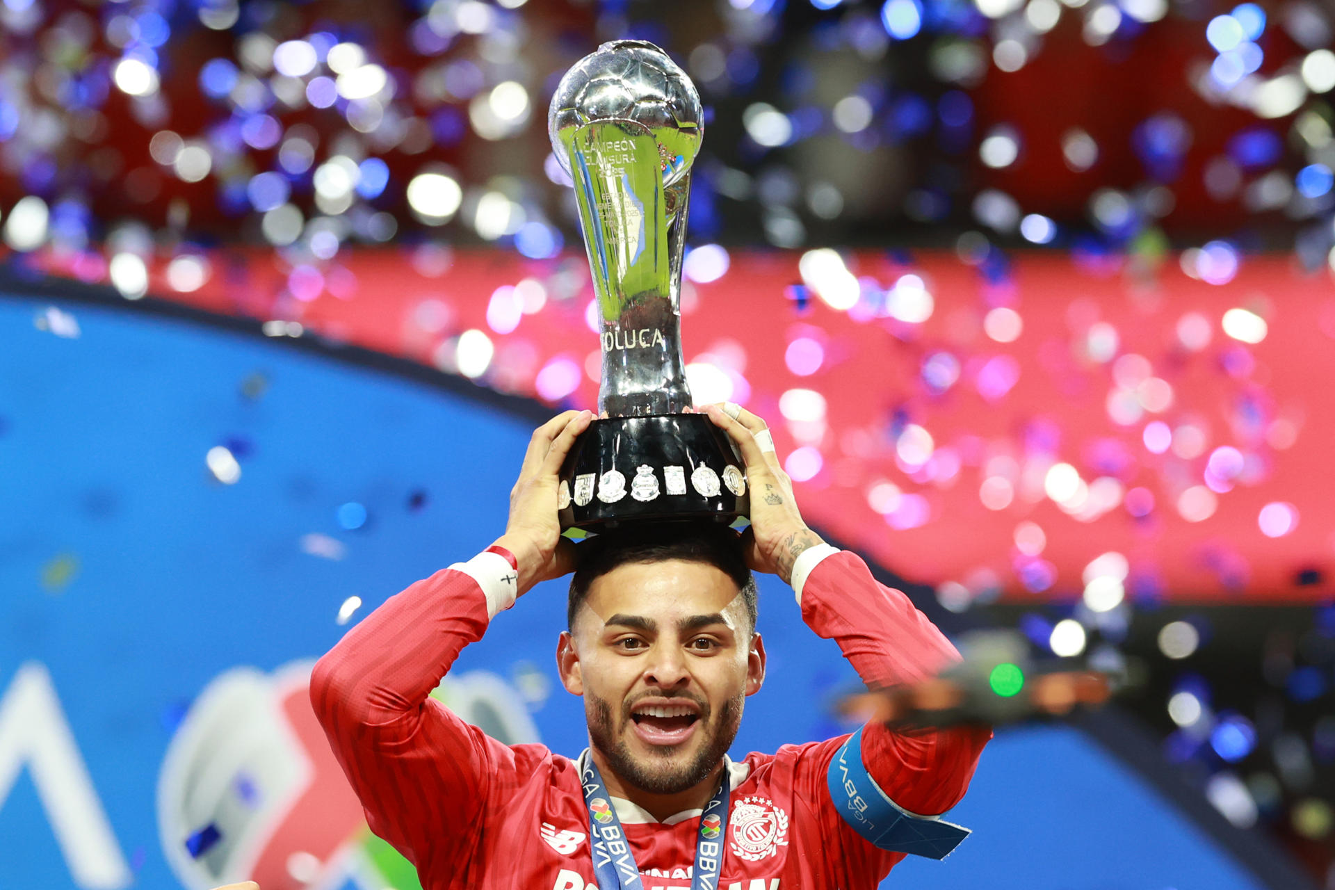 2-0. Toluca gana el Clausura, su undécimo título en México 2-0. Toluca gana el Clausura, su undécimo título en México