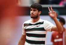 Abran paso a los campeones: Alcaraz y Swiatek pisan fuerte en Roland Garros