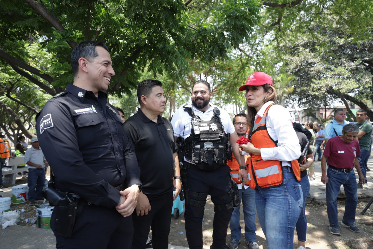Con baño, wifi y comida para policías, restauranteros se suman a estrategia de proximidad en Guadalajara Con baño, wifi y comida para policías, restauranteros se suman a estrategia de proximidad en Guadalajara