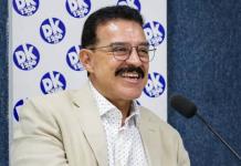 Senador Carlos Lomelí critica compra millonaria de Cybertruck  para Policía de Jalisco