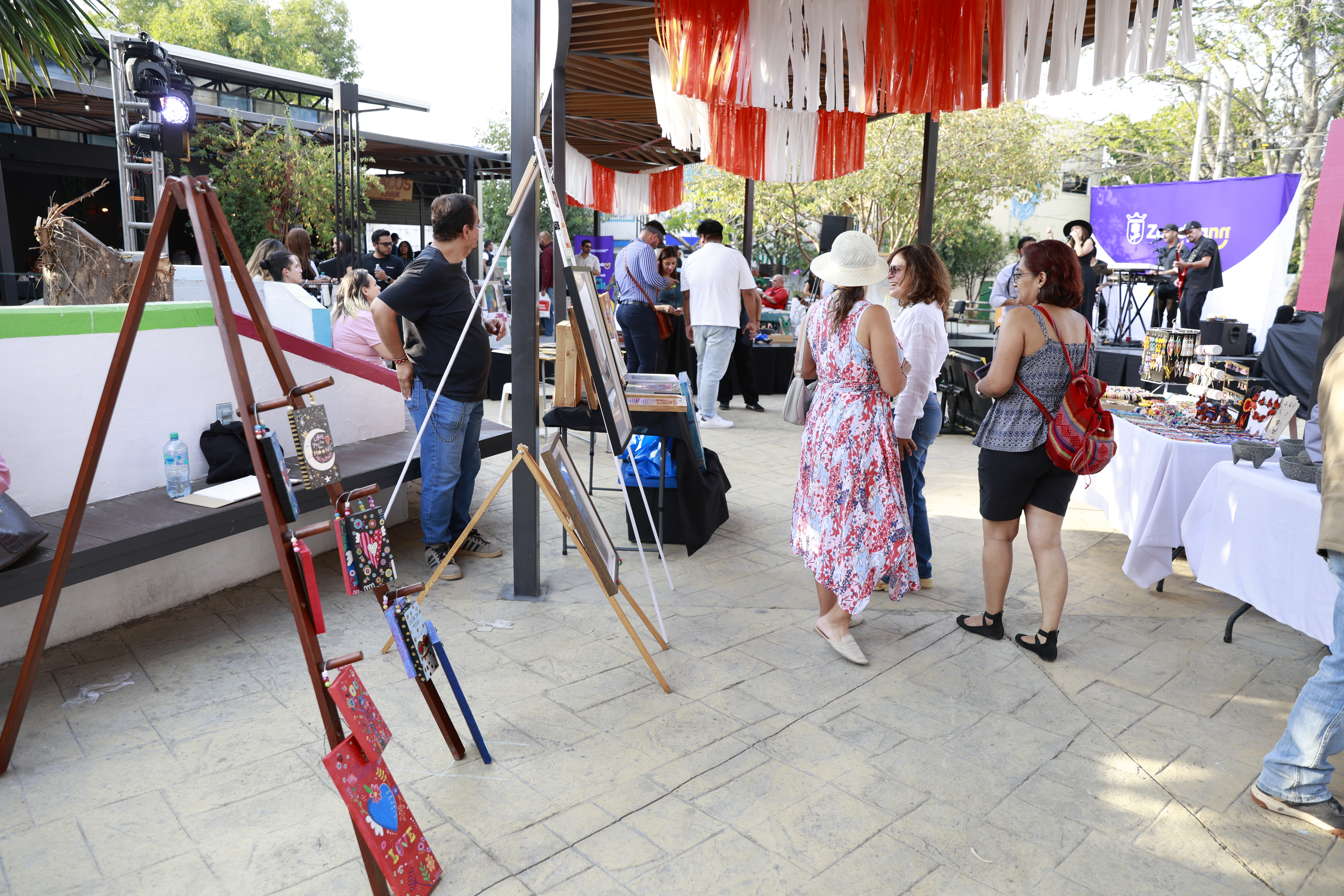 Reactivan el Mercado del Arte de Ciudad Granja en Zapopan Reactivan el Mercado del Arte de Ciudad Granja en Zapopan