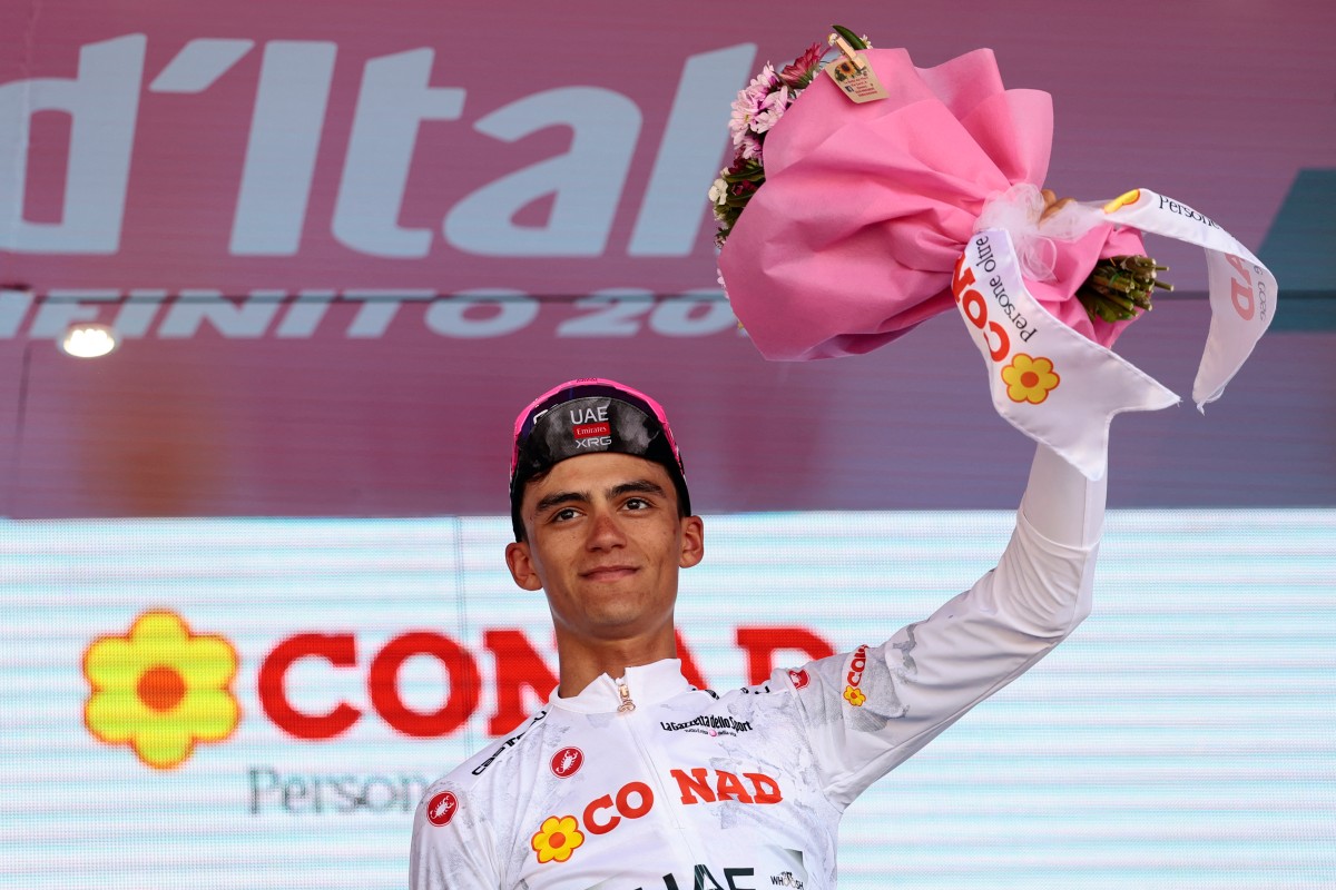 Del Toro sigue líder del Giro tras etapa de transición ganada por Denz Del Toro sigue líder del Giro tras etapa de transición ganada por Denz