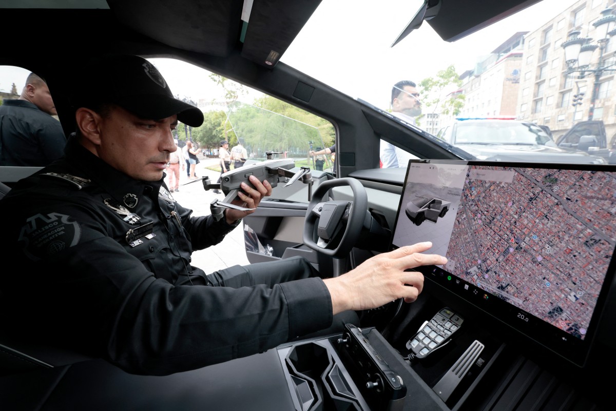 Cybertrucks para enfrentar al narco en Jalisco Cybertrucks para enfrentar al narco en Jalisco