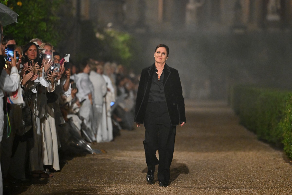 Jonathan Anderson pasa a ser el director artístico de todas las colecciones Dior Jonathan Anderson pasa a ser el director artístico de todas las colecciones Dior