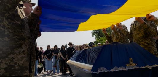 Rusia y Ucrania acuerdan intercambiar prisioneros jóvenes y heridos durante negociación
