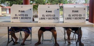 Felicitan a primera casilla que entregó paquetes electorales