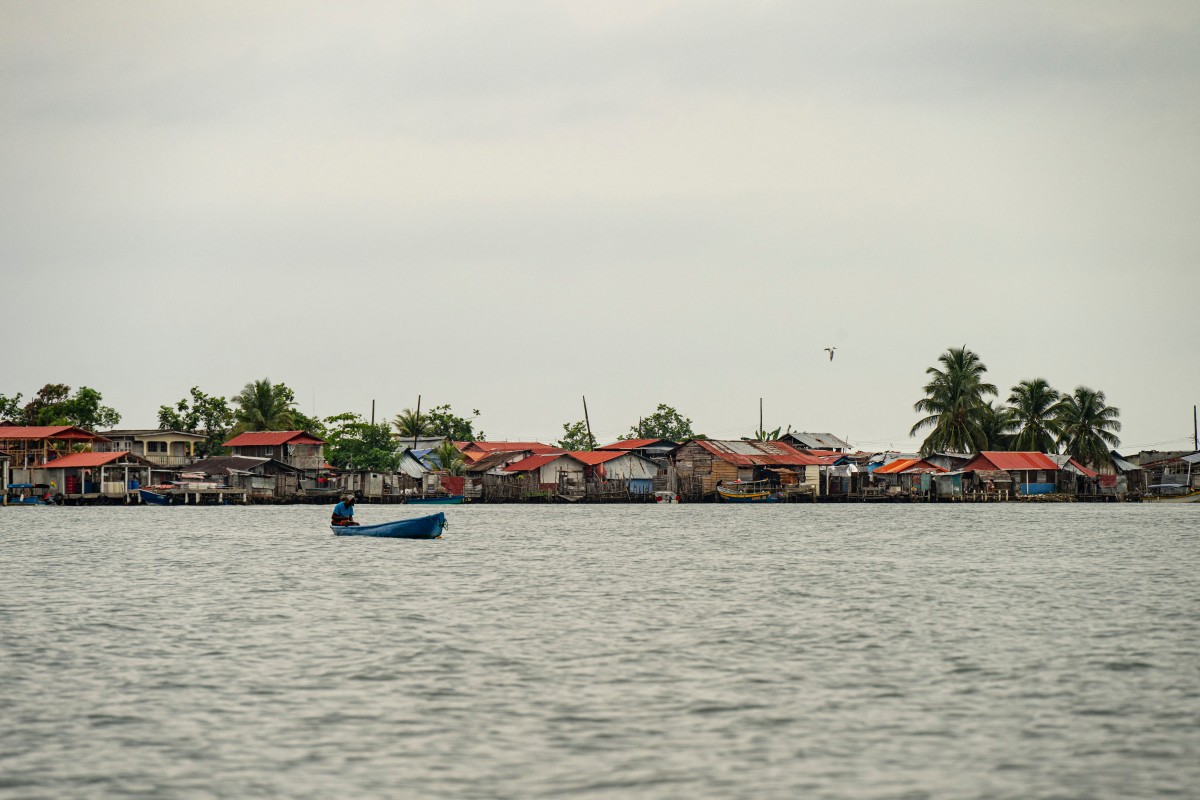 Un año después del éxodo, quietud invade la isla panameña que se tragará el mar Un año después del éxodo, quietud invade la isla panameña que se tragará el mar