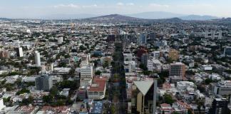 México investiga caída histórica de remesas y no descarta impacto de políticas de Trump