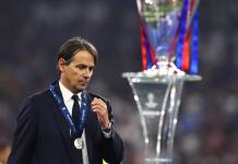 Inter de Milán anuncia la salida de su entrenador Simone Inzaghi