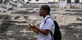Los estudiantes se movilizan en Cuba contra nuevas tarifas de internet móvil