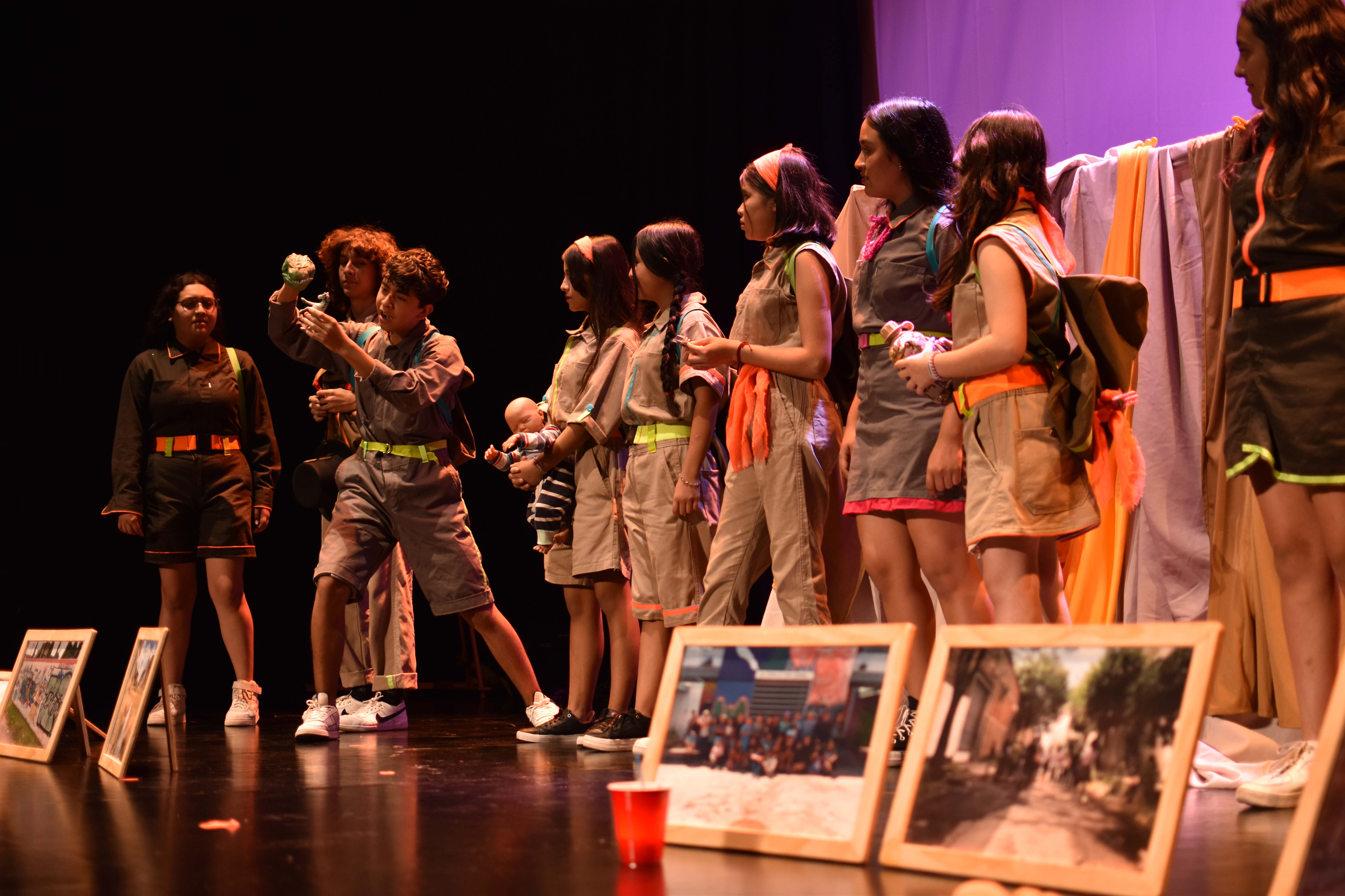 “Una cómica maleta” tendrá una función a beneficio de Pequeños Creadores Teatro “Una cómica maleta” tendrá una función a beneficio de Pequeños Creadores Teatro