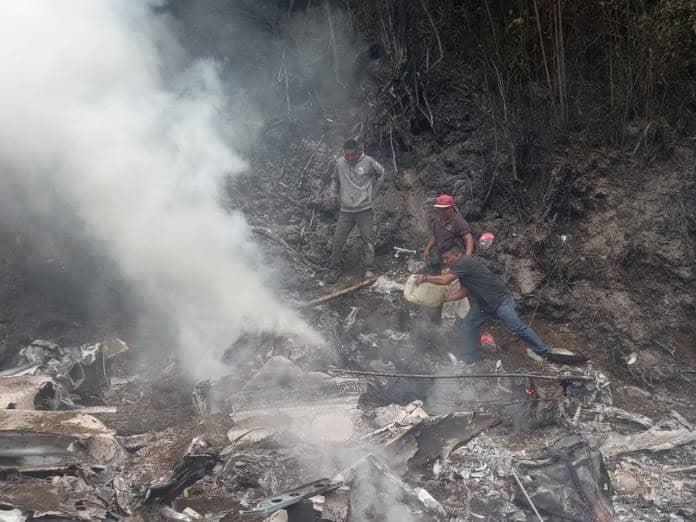 Mueren tres personas al caer avioneta guatemalteca en Tapachula