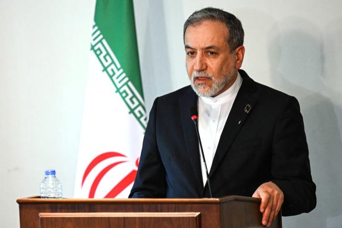 Irán advierte a europeos que no cometan un error estratégico en cuestión nuclear