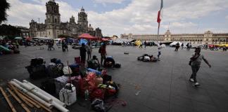 Maestros inician retiro de plantón en Ciudad de México tras más de tres semanas de paro
