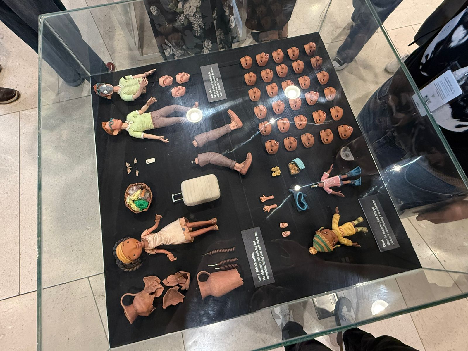 El universo artesanal de Os Demónios do Meu Avô se instala en el Museo de Ciencias Ambientales El universo artesanal de Os Demónios do Meu Avô se instala en el Museo de Ciencias Ambientales