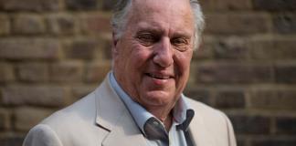 Fallece Frederick Forsyth, maestro de la novela de espías
