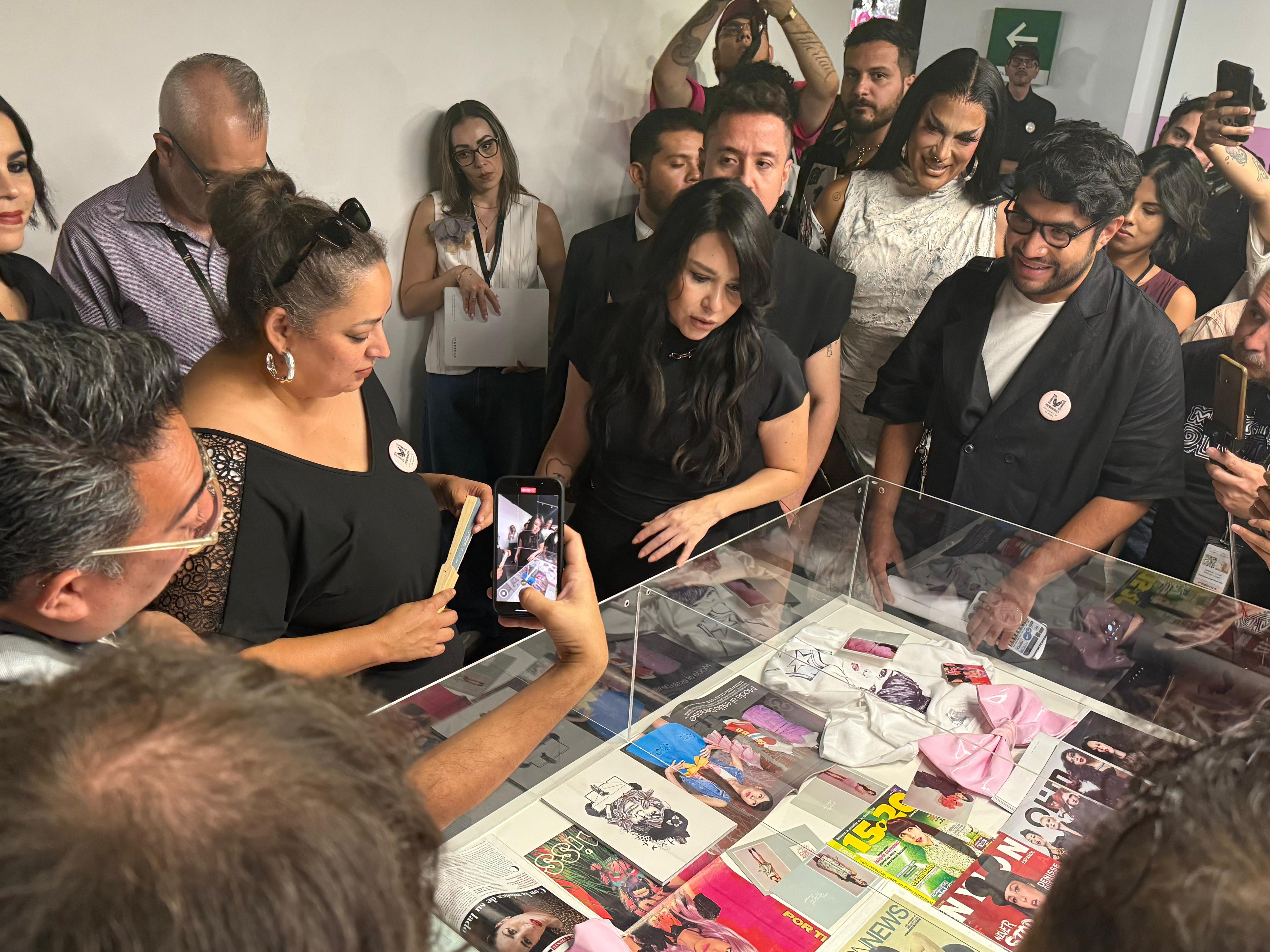 Denisse Guerrero celebra su estilo y trayectoria en exposición en Guadalajara Denisse Guerrero celebra su estilo y trayectoria en exposición en Guadalajara
