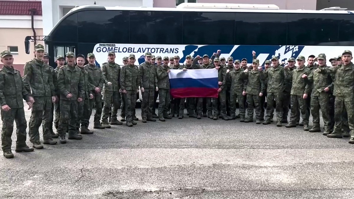 Ucrania y Rusia inician un nuevo canje de prisioneros de guerra Ucrania y Rusia inician un nuevo canje de prisioneros de guerra