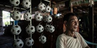 El chinlone, un deporte ancestral que sobrevive a la guerra en Birmania