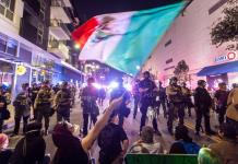 La bandera mexicana, símbolo de las protestas en Los Ángeles que molesta a la Casa Blanca