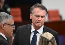 La corte brasileña descarta por ahora la prisión preventiva de Bolsonaro