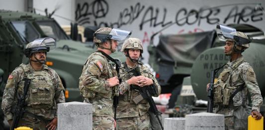 Trump despliega marines y aumenta la tensión en las protestas de Los Ángeles