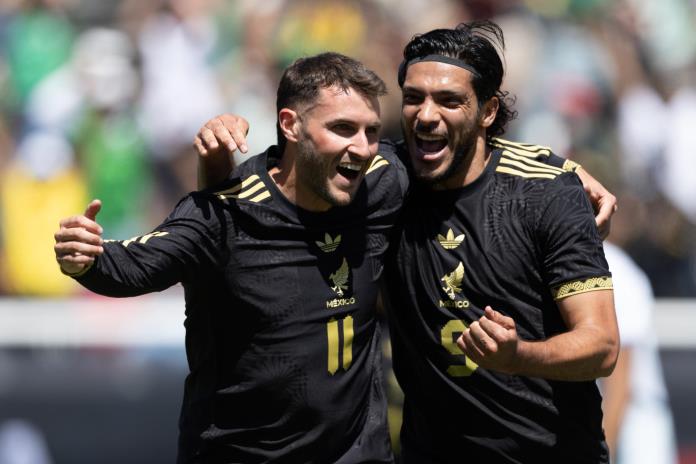 Javier Aguirre asegura tener definidos a 10 futbolistas mexicanos para el Mundial 2026 Javier Aguirre asegura tener definidos a 10 futbolistas mexicanos para el Mundial 2026