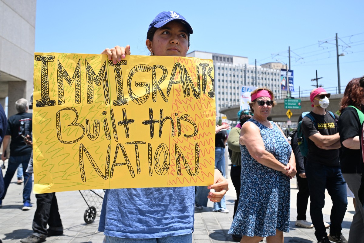 Protestas continúan en Los Ángeles por quinto día consecutivo y Trump escala retórica Protestas continúan en Los Ángeles por quinto día consecutivo y Trump escala retórica