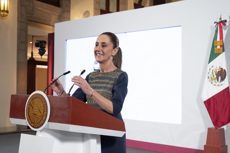 Sheinbaum llama a mantener cabeza fría en relación con EEUU tras acusaciones por protestas de migrantes