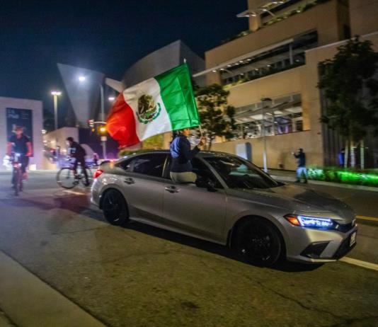 Sheinbaum admite que bandera de México en protestas de EE.UU. puede ser una provocación"