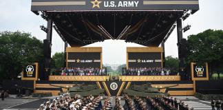 Protestas contra Trump antes del desfile militar enlutado por ataque a congresistas