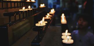 El cristianismo predomina en el mundo, pero crecen el islam y los no creyentes