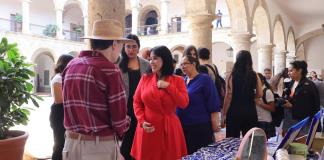 Ex internas de Puente Grande buscan una segunda oportunidad con la venta de artesanías