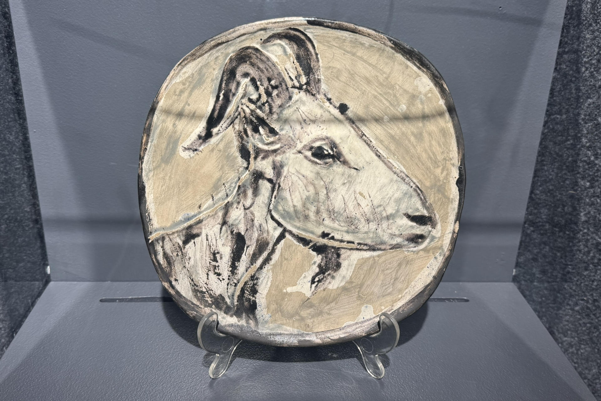 La casa de subastas Piguet pone a la venta 7 cerámicas inéditas de Picasso en Ginebra La casa de subastas Piguet pone a la venta 7 cerámicas inéditas de Picasso en Ginebra