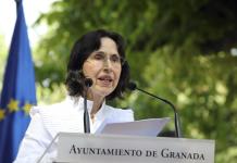 La mexicana Coral Bracho recibe en España el Premio Internacional de Poesía Lorca