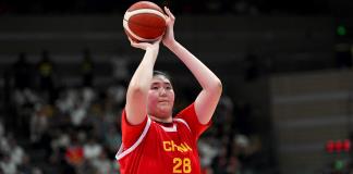 Joven de 2,26, la nueva Gran Muralla del básquetbol femenino chino