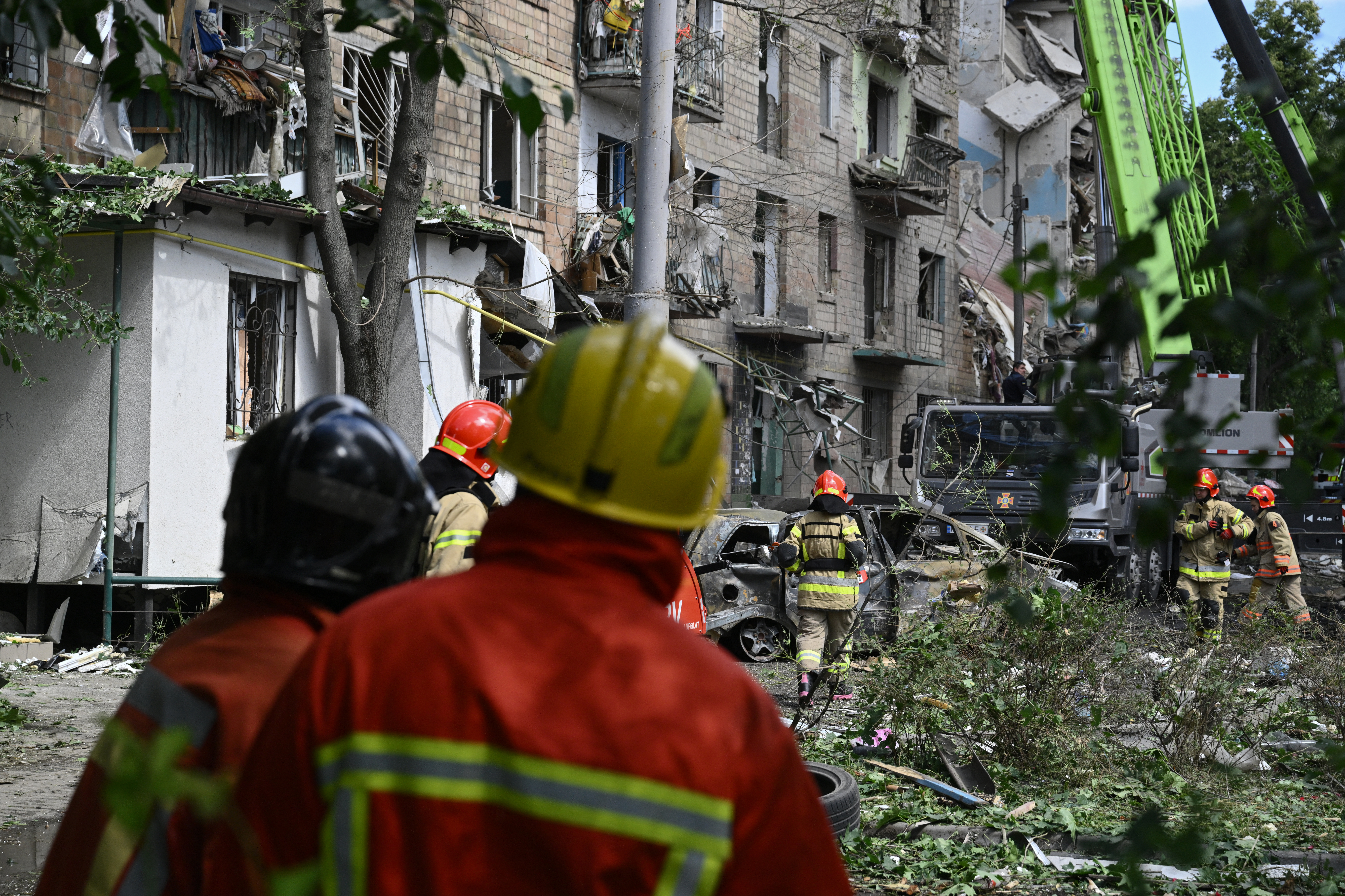 Al menos ocho muertos en la capital de Ucrania tras una noche de bombardeos rusos Al menos ocho muertos en la capital de Ucrania tras una noche de bombardeos rusos