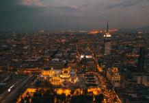 Científicos advierten que la Ciudad de México se hunde entre 10 y 30 centímetros al año
