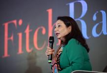 Fitch advierte sobre la necesidad de posible reforma fiscal en México y la carga de Pemex