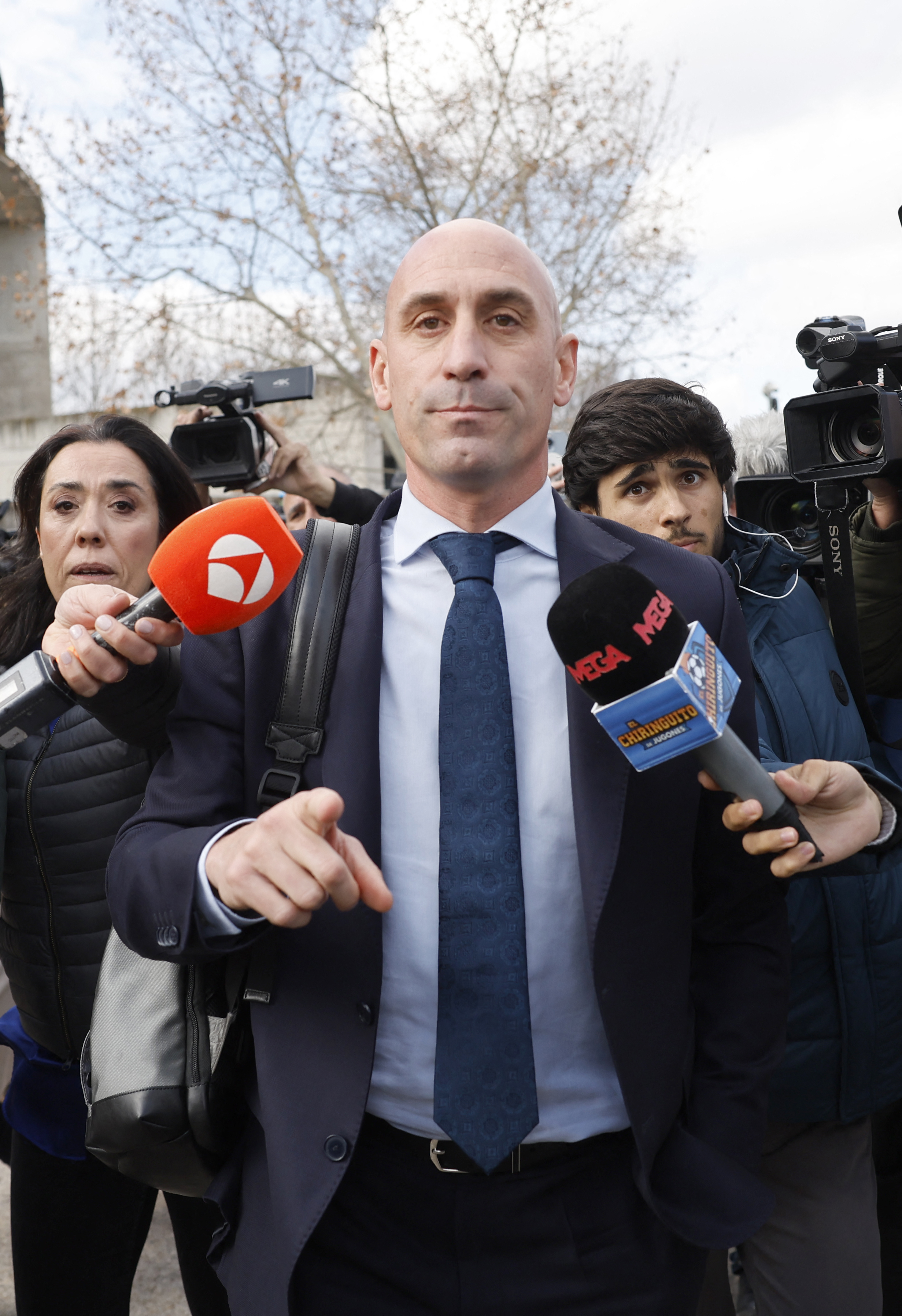Confirman condena por agresión sexual contra el exjefe del fútbol español por el beso a Jenni Hermoso Confirman condena por agresión sexual contra el exjefe del fútbol español por el beso a Jenni Hermoso