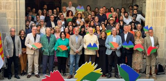 Barcelona traerá las flores: presenta su comitiva para FIL 2025