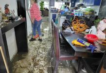 Vecinos de la colonia El Briseño perdieron todos sus muebles con las inundaciones de ayer