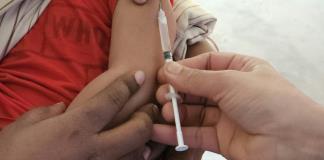 La vacunación infantil peligra a causa de recortes y la desigualdad, según estudio